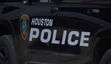 3-year-old boy critically hurt after being shot in the chest in southeast Houston, HPD says
