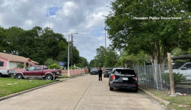 Body found in drainage canal in northeast Houston, according to Houston Police Department