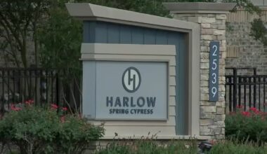 Houston area caretaker accused of leaving 2 disabled adults unsupervised for hours