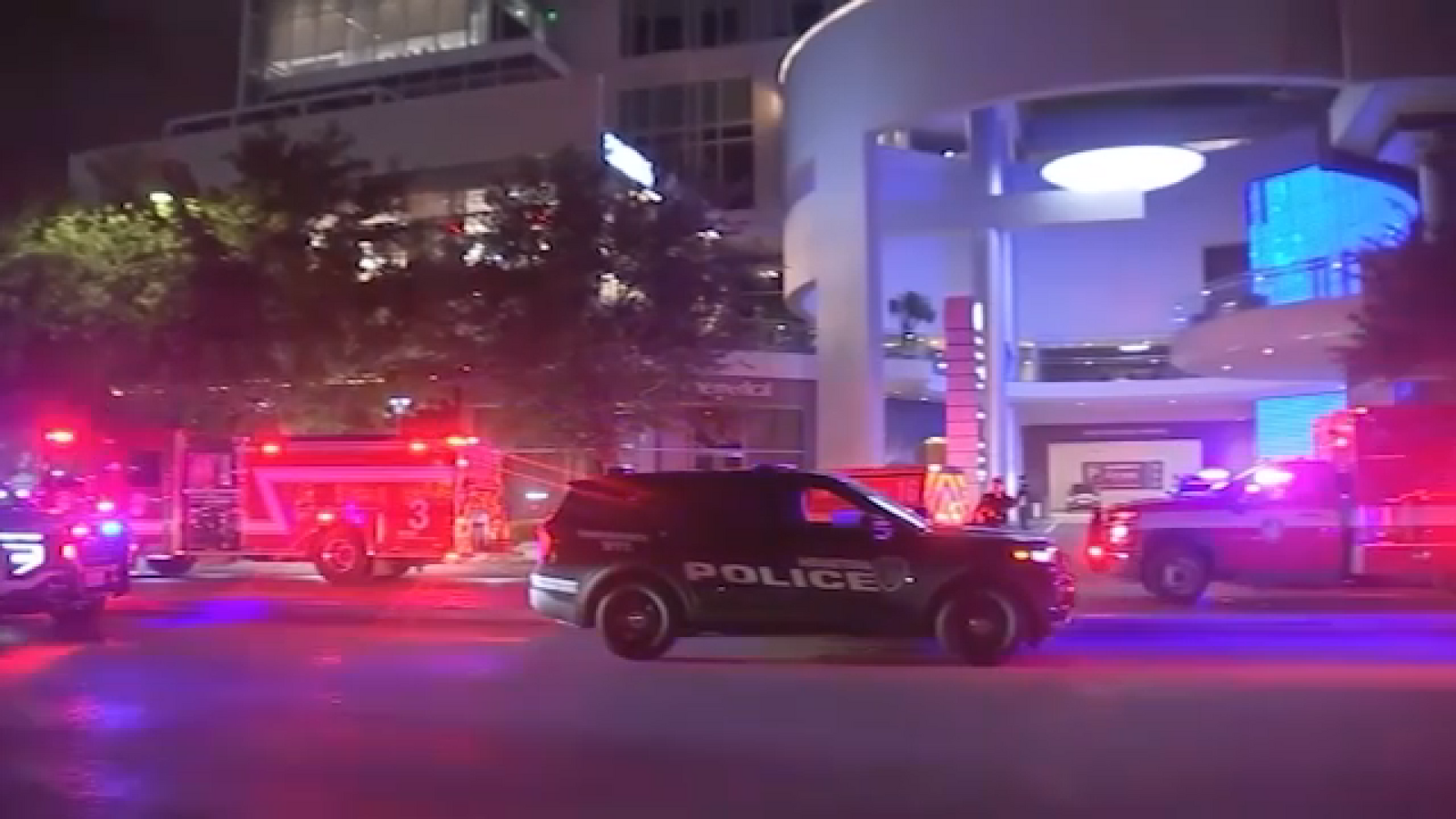 Michigan rapper federally charged in connection with shooting that left 3 injured at Houston restaurant, authorities say