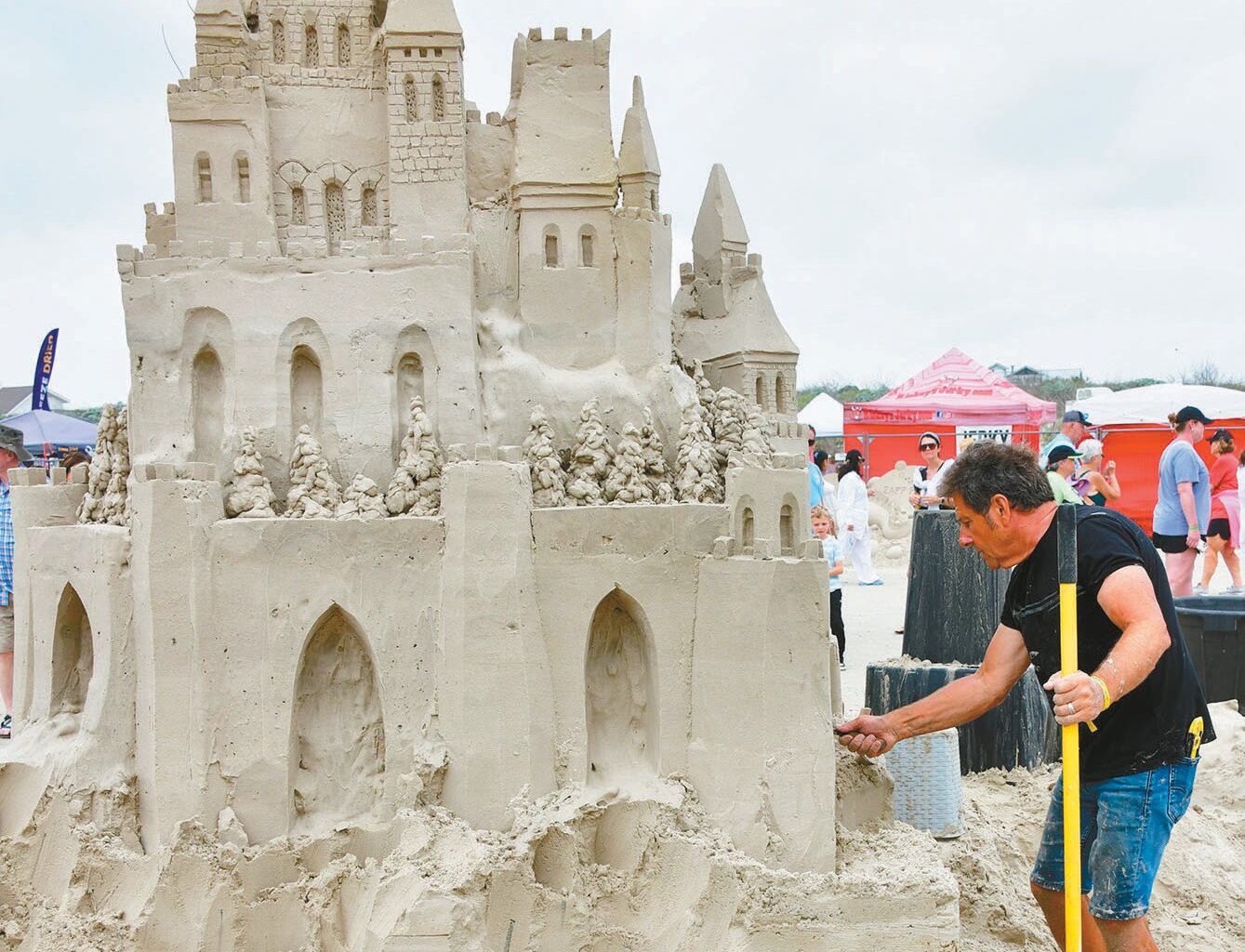 SandFest succeeds despite rain Sunday