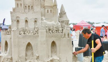 SandFest succeeds despite rain Sunday
