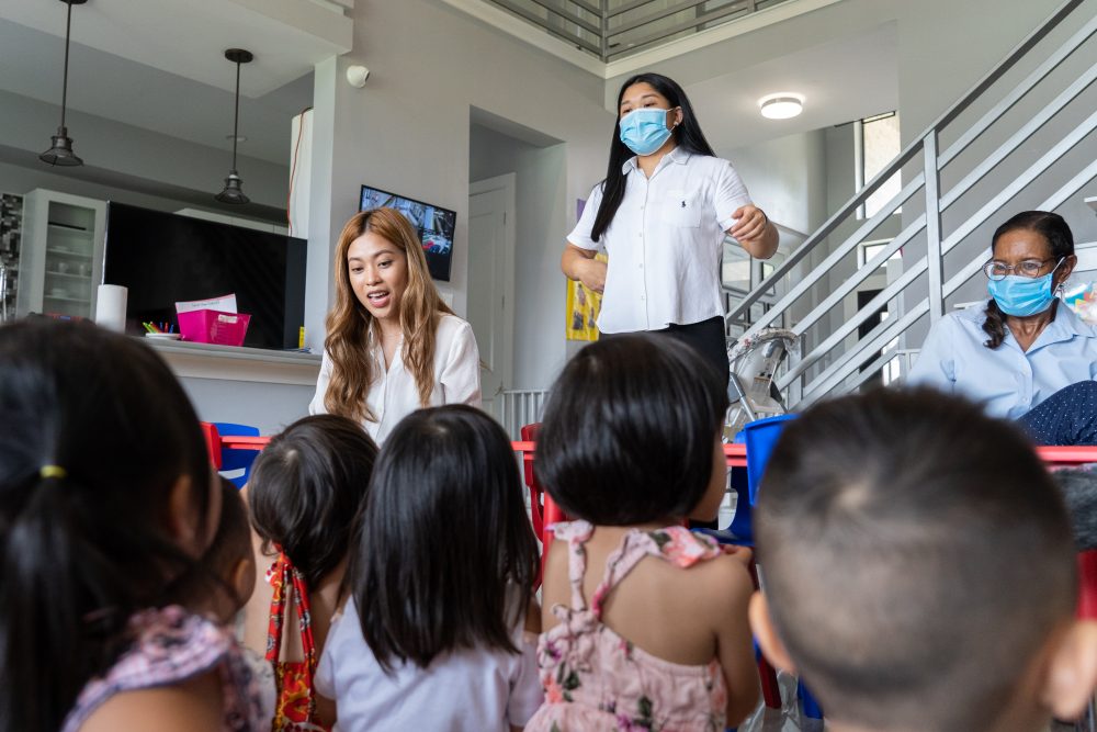 Ngoc Ho teaches kids words in English and Vietnamese through songs and other activities.