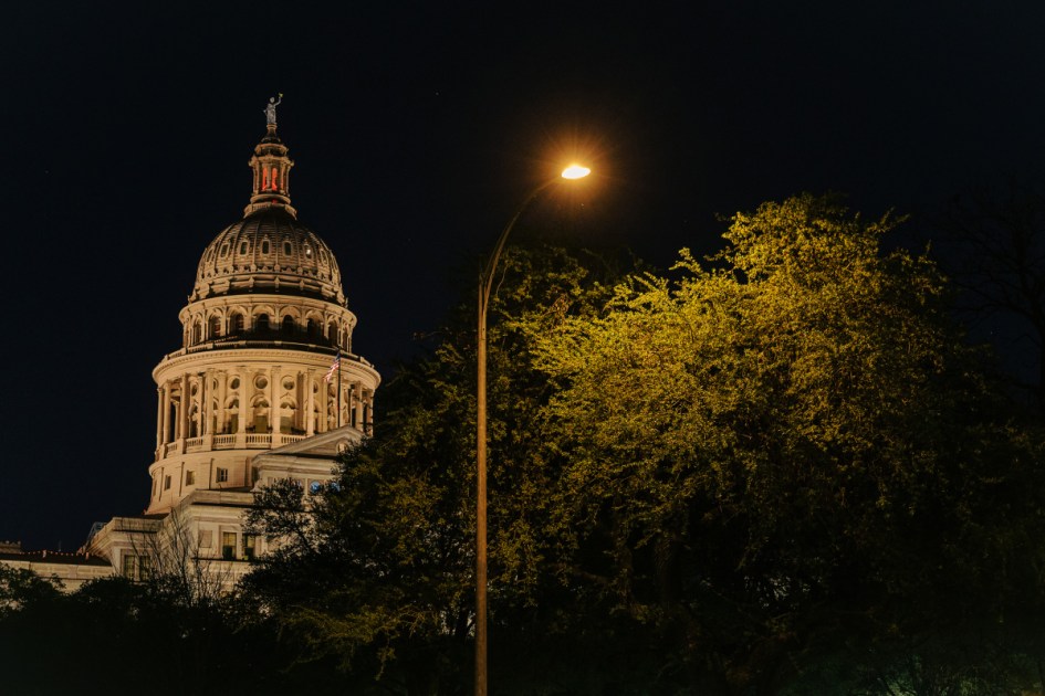 Texas upends life for undocumented immigrants, DACA recipients