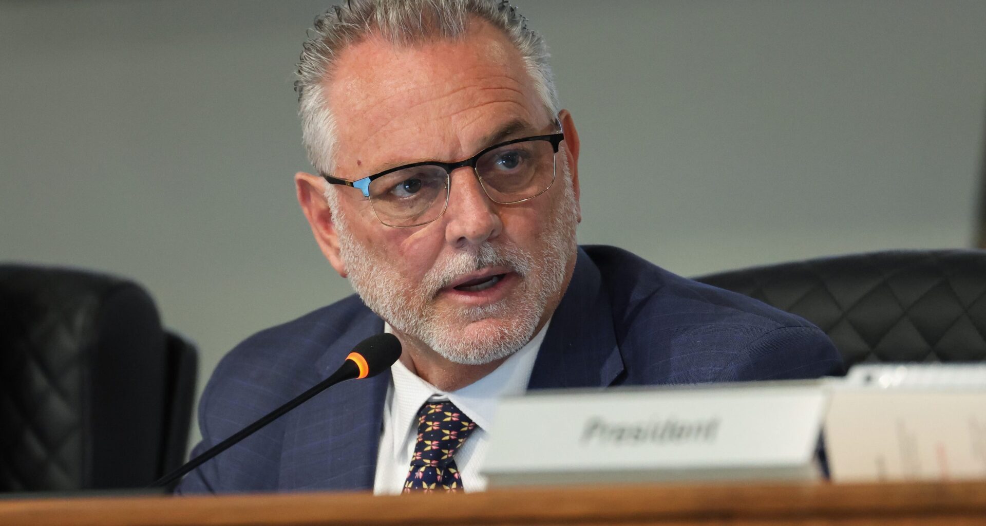 New FWISD superintendent earns $1,384 daily. Here’s what else is included in his contract