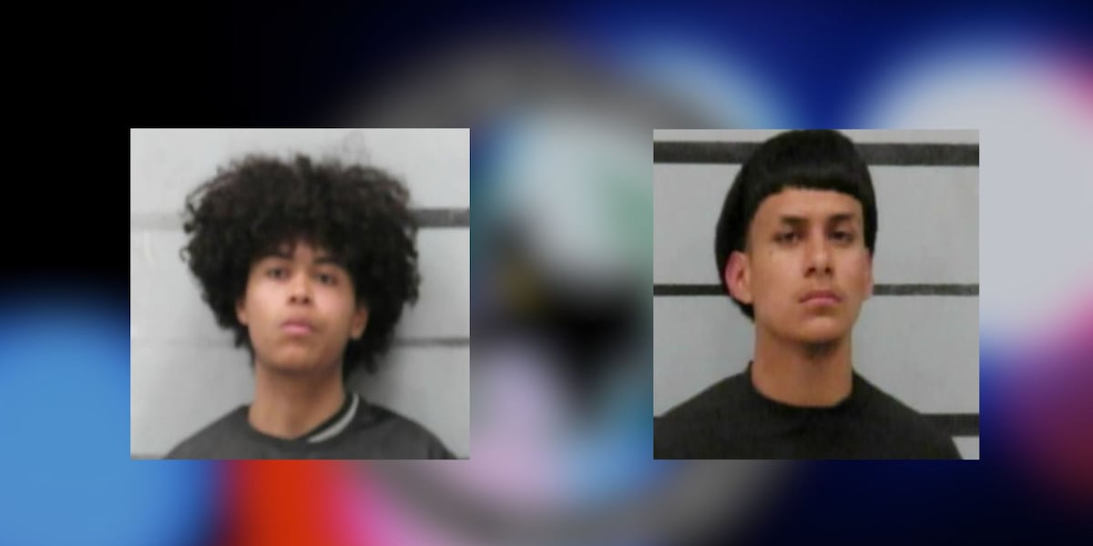 2 teens arrested after breaking into cars in Lubbock