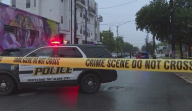 Man shot while walking his dog north of downtown San Antonio, police say