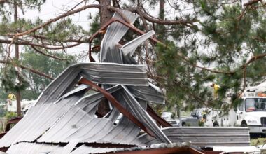 Tornado in northern Texas leaves at least 2 dead and destroys multiple homes :: WRAL.com