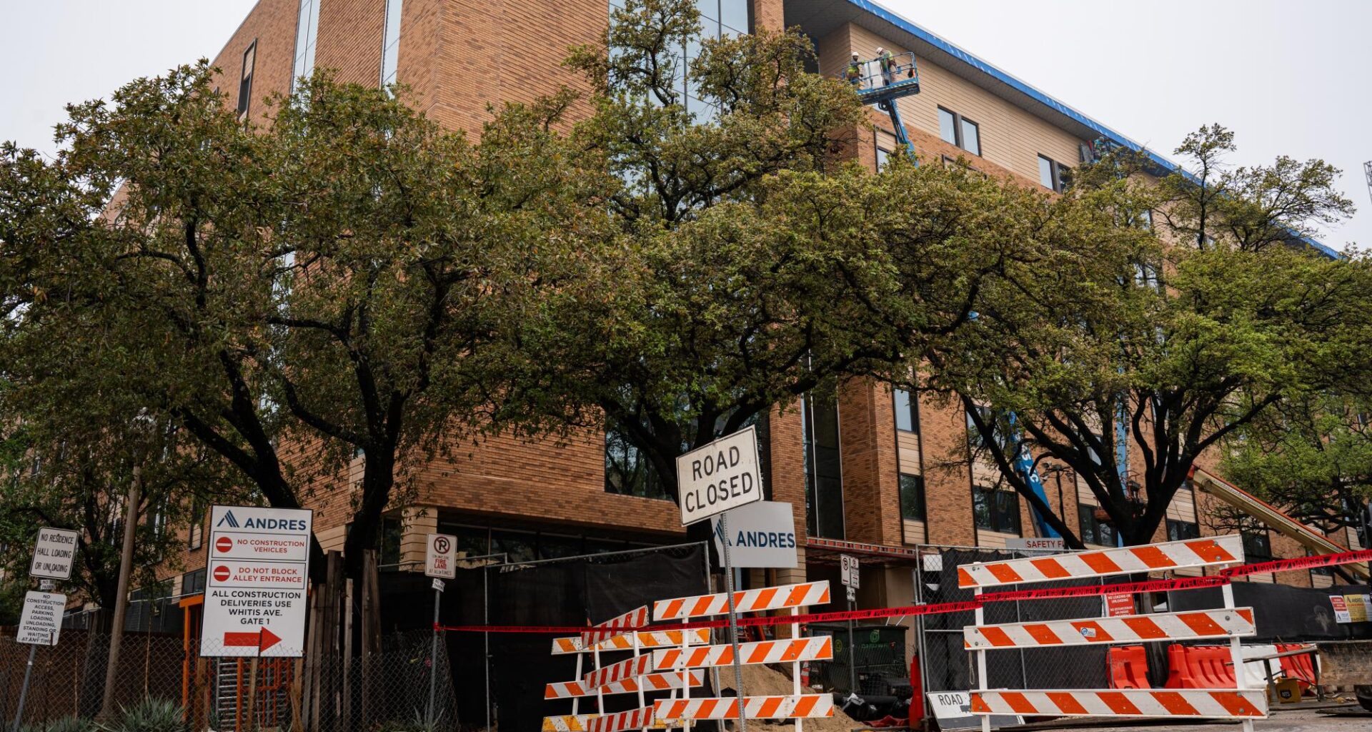 University strives for higher sustainability targets with ongoing construction – The Daily Texan