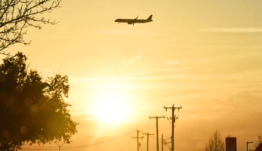 Airplane landing