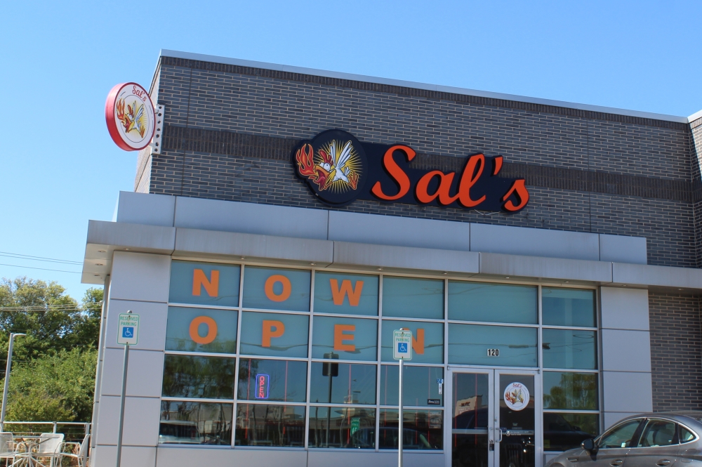 Sal's opened its second DFW location in Richardson on March 27. (Isabella Zeff/Community Impact)
