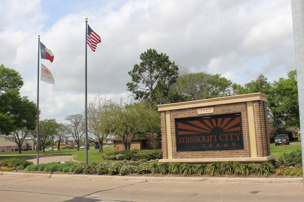 Missouri City is looking to revitalize Texas Parkway near City Hall. (Claire Shoop/Community Impact)