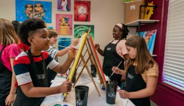 Painting with a Twist will a Mother's Day class where artists will guide kids, moms and families step-by-step to create their own custom artwork. (Courtesy Painting with a Twist)