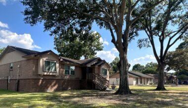 The localized International Property Maintenance Code establishes nationally recognized minimum standards for property owners in Jersey Village. (Lizzy Spangler/Community Impact)