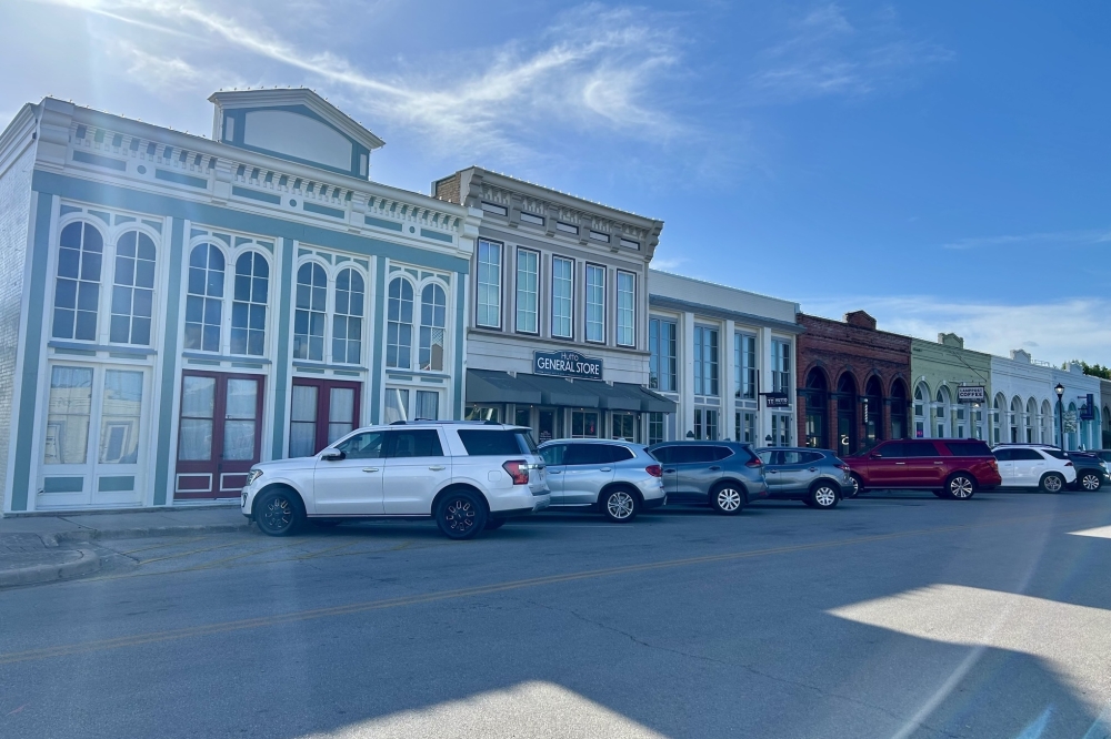 Downtown Hutto parking