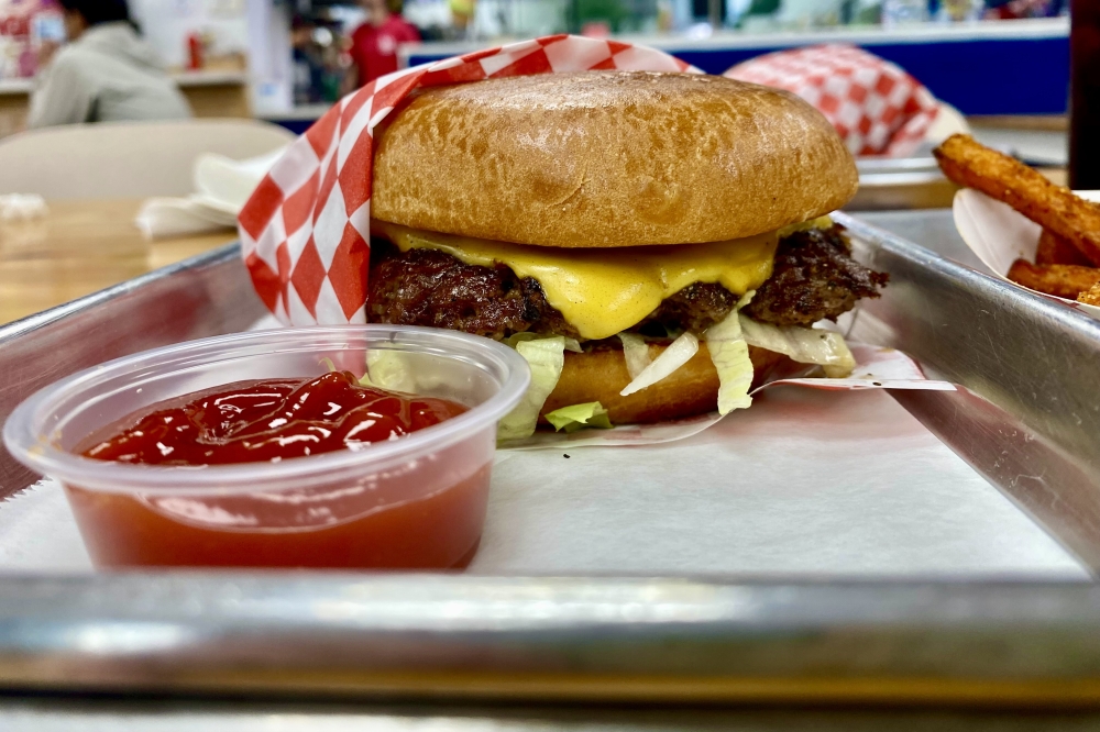 Customers can build their own burger at Burger-chan, including different options for buns, patty size and toppings. (Cassandra Jenkins/Community Impact)