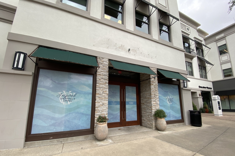the exterior of an empty storefront