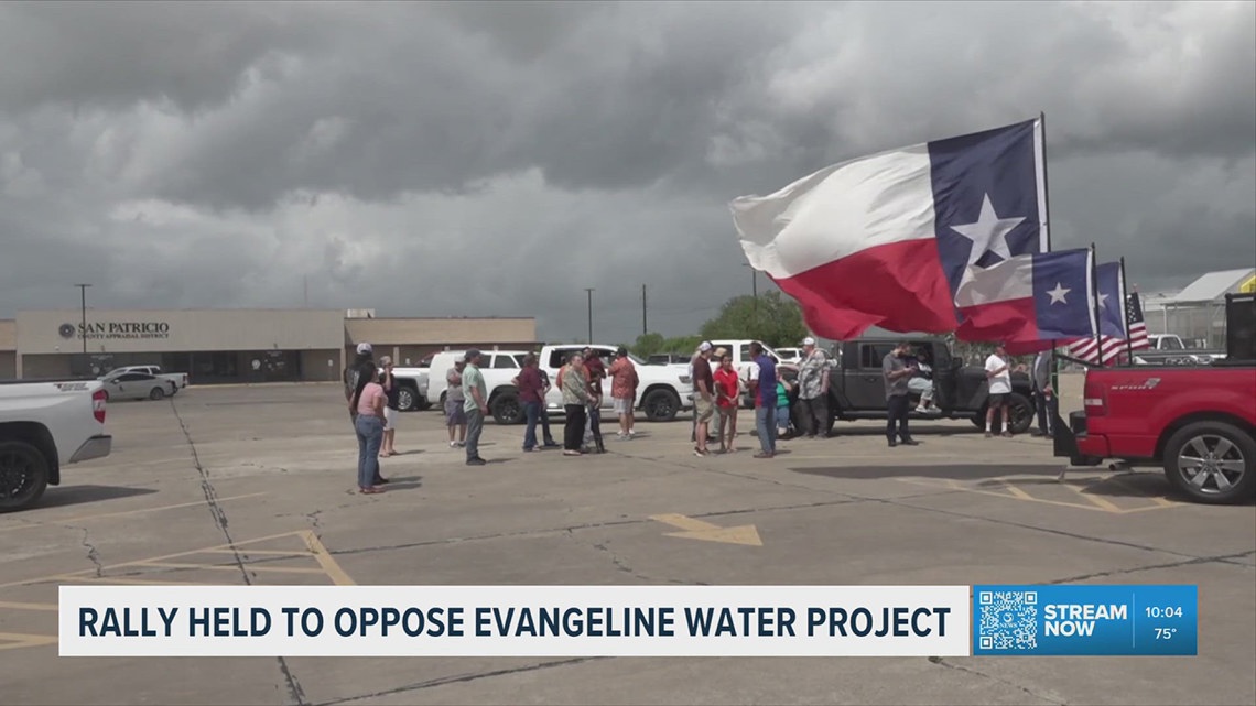 Sinton residents rally against Corpus Christi groundwater project over well water concerns