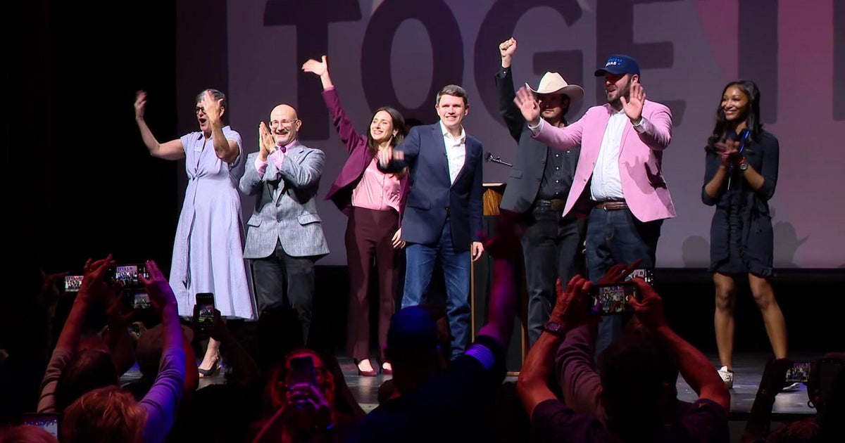 Texas Democrats are pooling resources, holding joint rallies in latest effort to win the November midterms