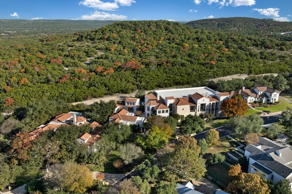 San Antonio's most-expensive home for sale has an indoor basketball court, a sauna and more