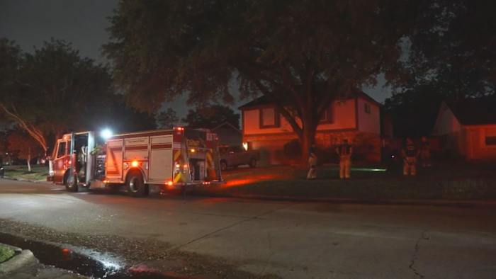 Houston burglary suspect gets stuck in chimney, has to be rescued by fire department