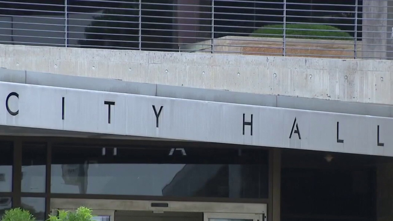 PREVIOUS COVERAGE: City of Austin overpays employees after error