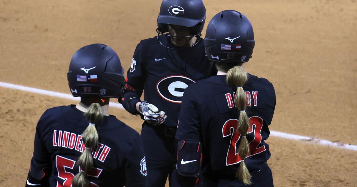 Georgia softball loses away conference series against Texas A&M | Georgia Sports
