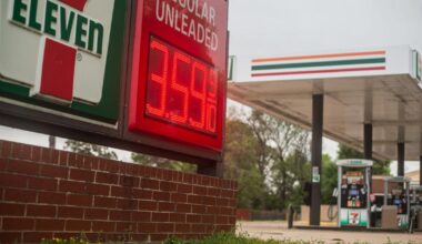 Gas prices surge nationwide amid war in Iran, UTA students react | News