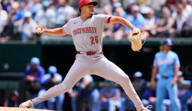 De La Cruz leads Reds to 2-1 win over Rangers and series sweep | Associated Press