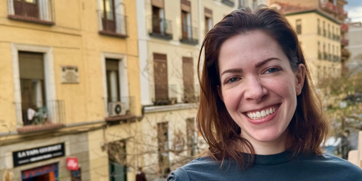 Texas Woman Moving to Spain AI Codes Furniture Marketplace