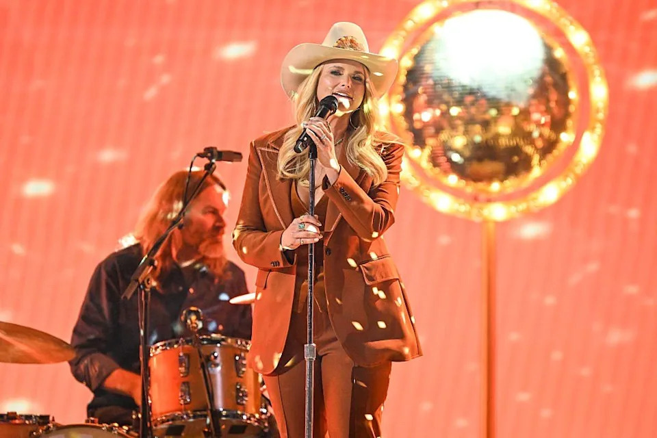 The 59th Annual CMA Awards - Show