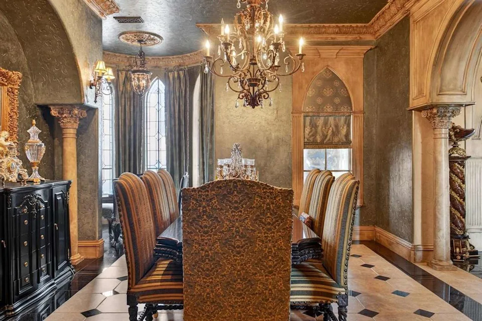 A 7-bedroom, 18-bath castle-like mansion and estate is for sale for $7.5 million in Fort Worth, Texas. (Tourmax/Courtesy of Ida Duwe-Olsen, listing agent, Duwe-Olsen Group at Compass)
