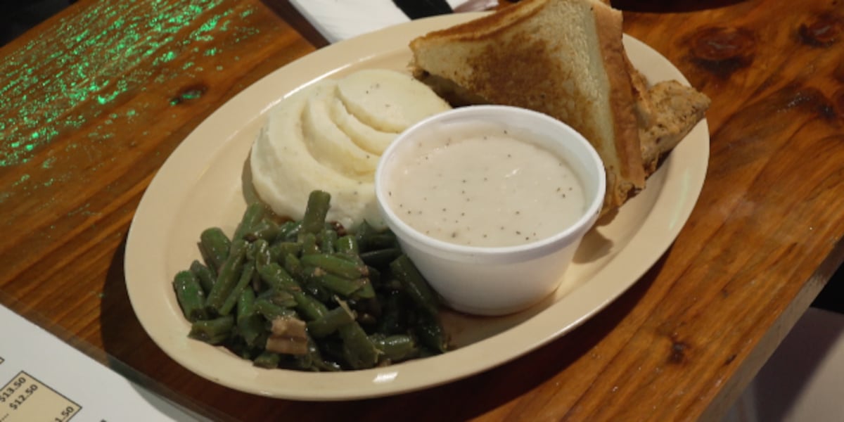 Local businesses stepping up to provide free meals for TSA agents