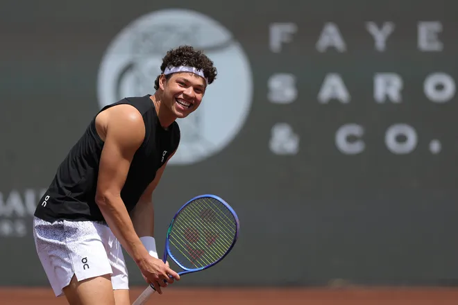 HOUSTON, TEXAS - MARCH 31: Ben Shelton of the United States reacts against Marcelo Demoliner of Brazil and Robert Galloway of the United States while playing with Andrés Andrade of Equador in the Men's Doubles Quarterfinals on Day 2 of the Fayez Sarofim & Co. U.S. Men's Clay Court Championship River Oaks Country Club on March 31, 2026 in Houston, Texas. (Photo by Alex Slitz/Getty Images)