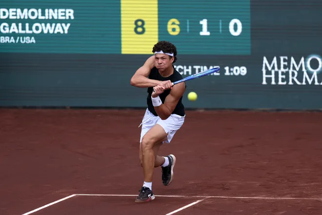 HOUSTON, TEXAS - MARCH 31: Ben Shelton of the United States returns a shot to Marcelo Demoliner of Brazil and Robert Galloway of the United States while playing with Andrés Andrade of Equador in the Men's Doubles Quarterfinals on Day 2 of the Fayez Sarofim & Co. U.S. Men's Clay Court Championship at River Oaks Country Club on March 31, 2026 in Houston, Texas. (Photo by Kenneth Richmond/Getty Images)