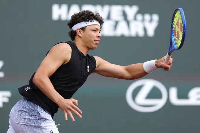 HOUSTON, TEXAS - MARCH 31: Ben Shelton of the United States returns a shot to Marcelo Demoliner of Brazil and Robert Galloway of the United States while playing with Andrés Andrade of Equador in the Men's Doubles Quarterfinals on Day 2 of the Fayez Sarofim & Co. U.S. Men's Clay Court Championship at River Oaks Country Club on March 31, 2026 in Houston, Texas. (Photo by Alex Slitz/Getty Images)