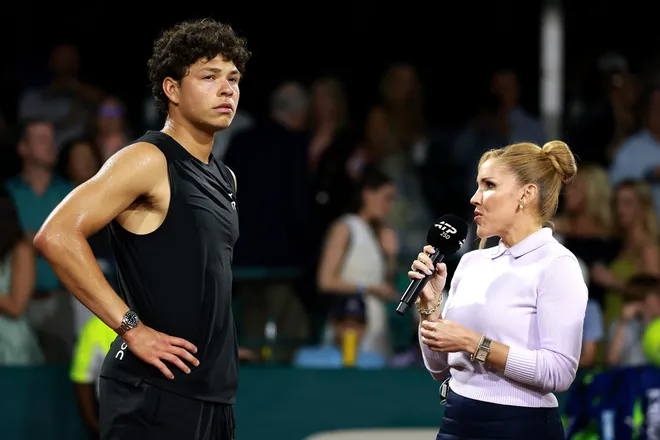 HOUSTON, TEXAS - APRIL 01: Ben Shelton of the United States speaks with the media after defeating Zhizhen Zhang of China in the Singles match on Day 3 of the Fayez Sarofim & Co. U.S. Men's Clay Court Championship at River Oaks Country Club on April 01, 2026 in Houston, Texas. (Photo by Kenneth Richmond/Getty Images)