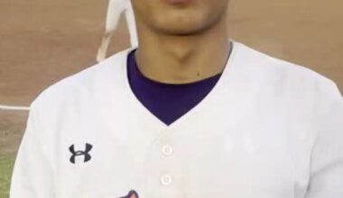 Eastlake baseball advances
