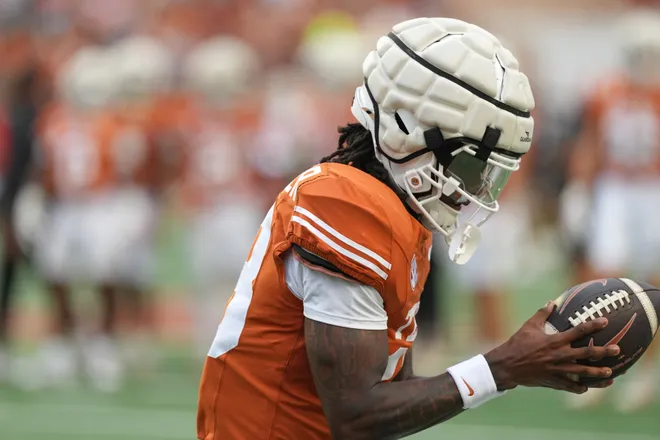 AUSTIN, TEXAS - APRIL 18: Sterling Berkhalter #18 of the Texas Longhorns catches a pass during the Texas Spring Football Game at Darrell K Royal-Texas Memorial Stadium on April 18, 2026 in Austin, Texas. (Photo by Scott Wachter/Getty Images for ONIT)