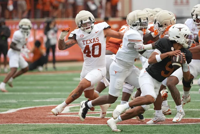 AUSTIN, TEXAS - APRIL 18: Lance Jackson #40 of the Texas Longhorns rushes the quarterback during the Texas Spring Football Game at Darrell K Royal-Texas Memorial Stadium on April 18, 2026 in Austin, Texas. (Photo by Scott Wachter/Getty Images for ONIT)