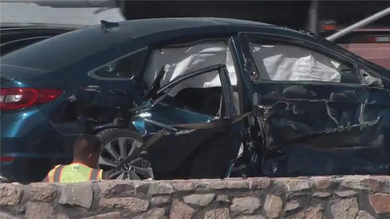 Damage to side door of vehicle