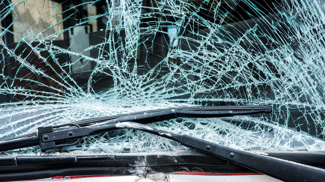 One taken to hospital as precaution after minor crash at Everhart Rd and Saratoga Blvd