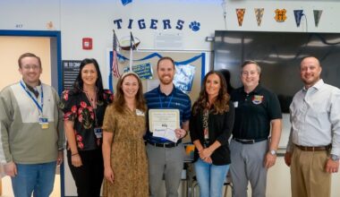 United Supermarkets, Mrs Baird’s honor Lubbock teachers