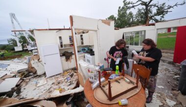 Texas tornado leaves 5 injured, buildings collapsed and homes without roofs