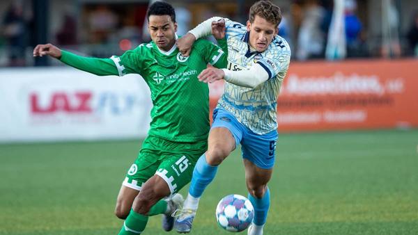 Locomotive sweeps past Athletic, remains undefeated