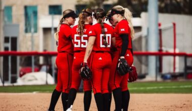 No. 1 Texas Tech grabs Monday win over Utah State, 17-7