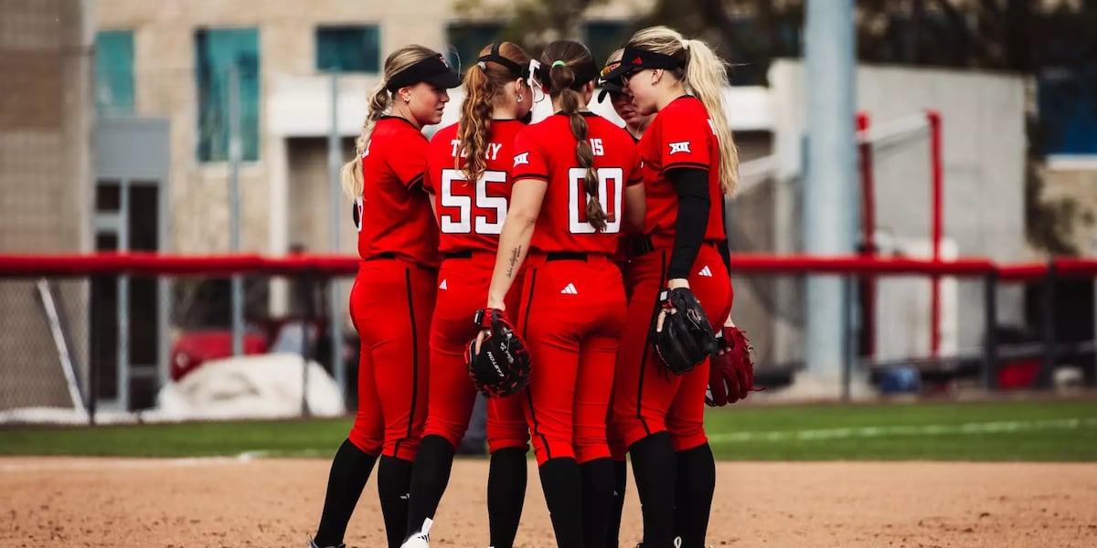 No. 1 Texas Tech grabs Monday win over Utah State, 17-7