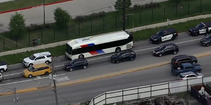 Woman shot in leg on METRO bus on Houston’s south side