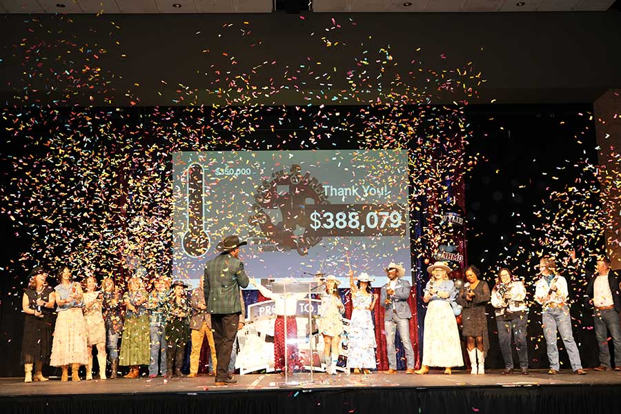 Fundraising event draws crowd to support Wylie ISD teachers