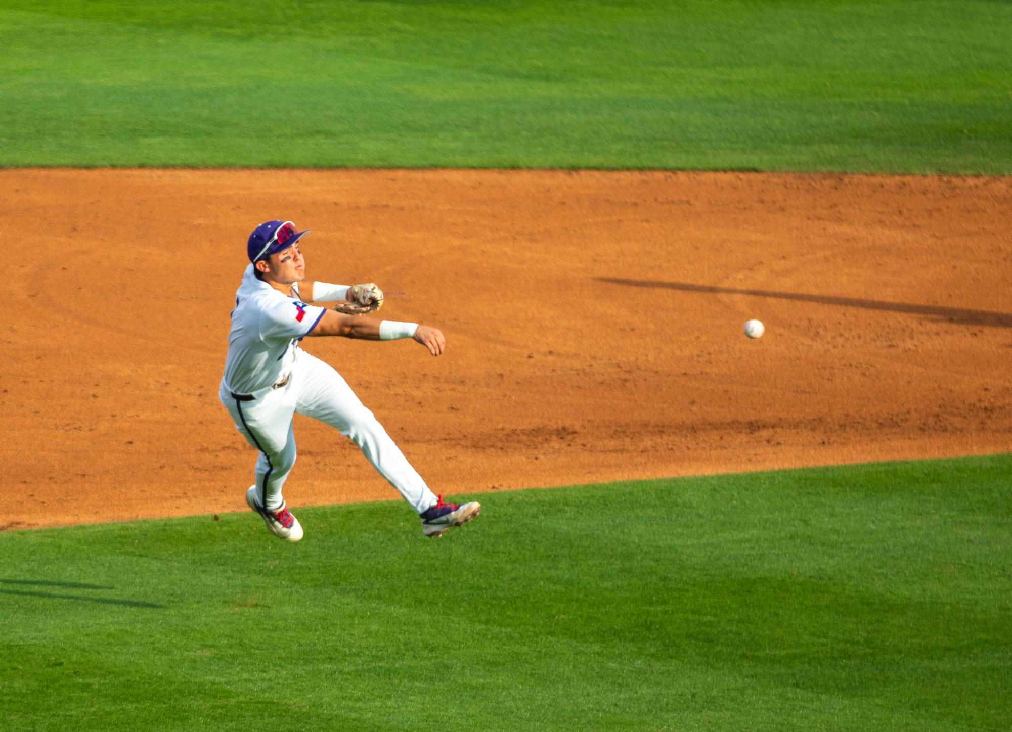 TCU Baseball's late rally falls short in series opener against Arizona